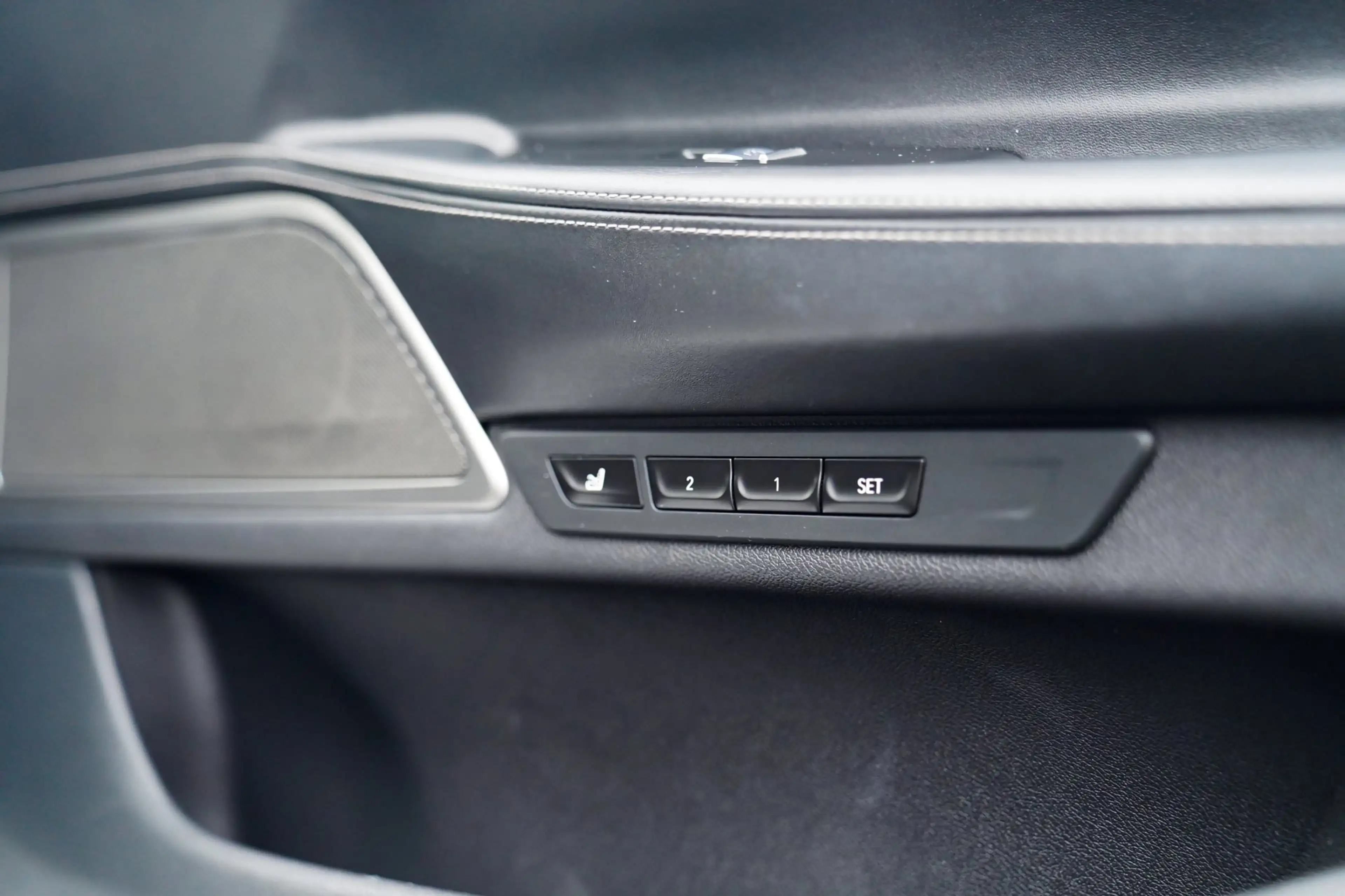 BMW 745 7-serie 745e High Executive | Massage | Softclose — photo 34