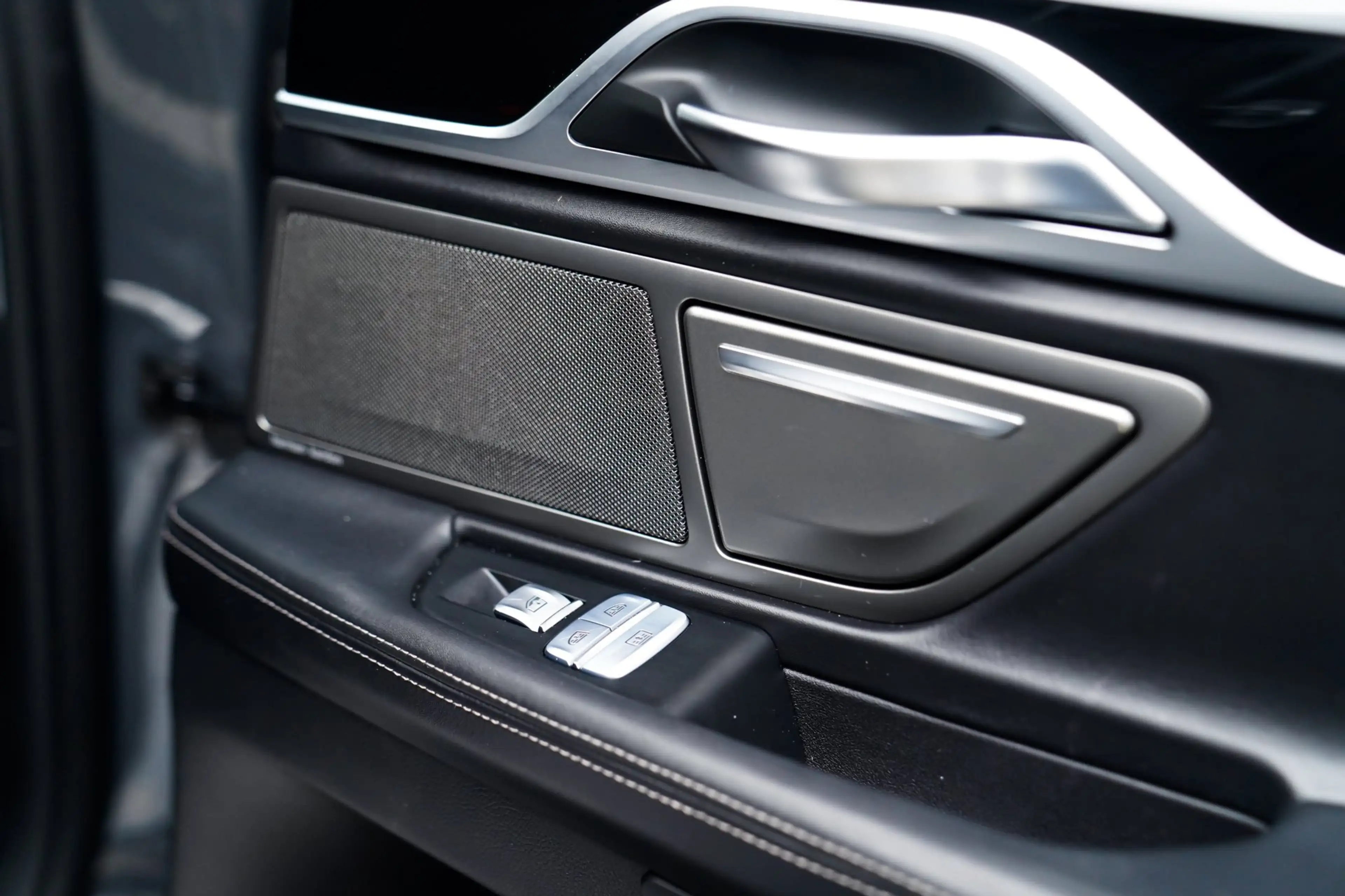 BMW 745 7-serie 745e High Executive | Massage | Softclose — photo 4