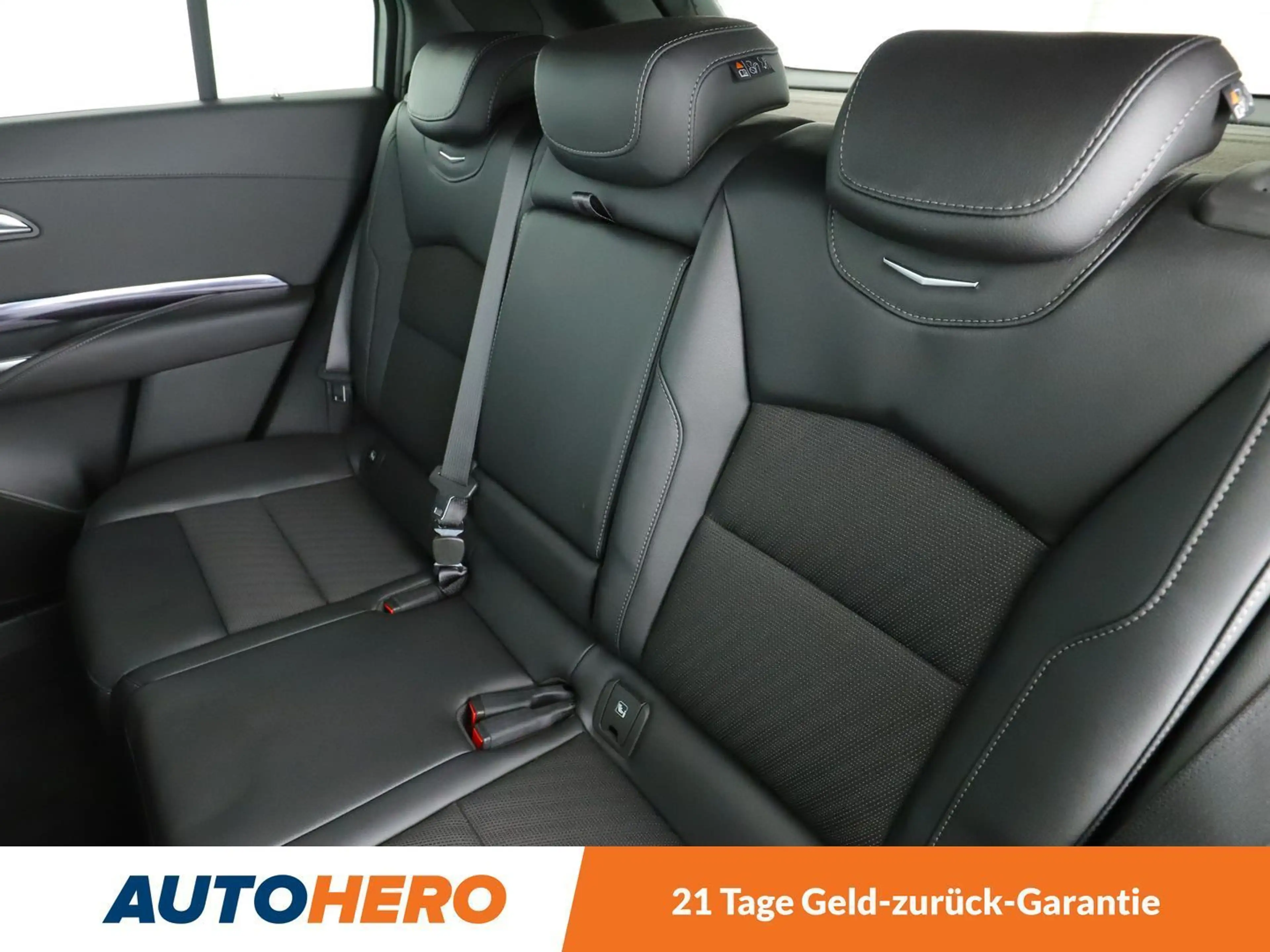 Cadillac XT4 350T Luxury AWD Aut.*NAVI*TEMPO*CAM*PDC* — photo 14
