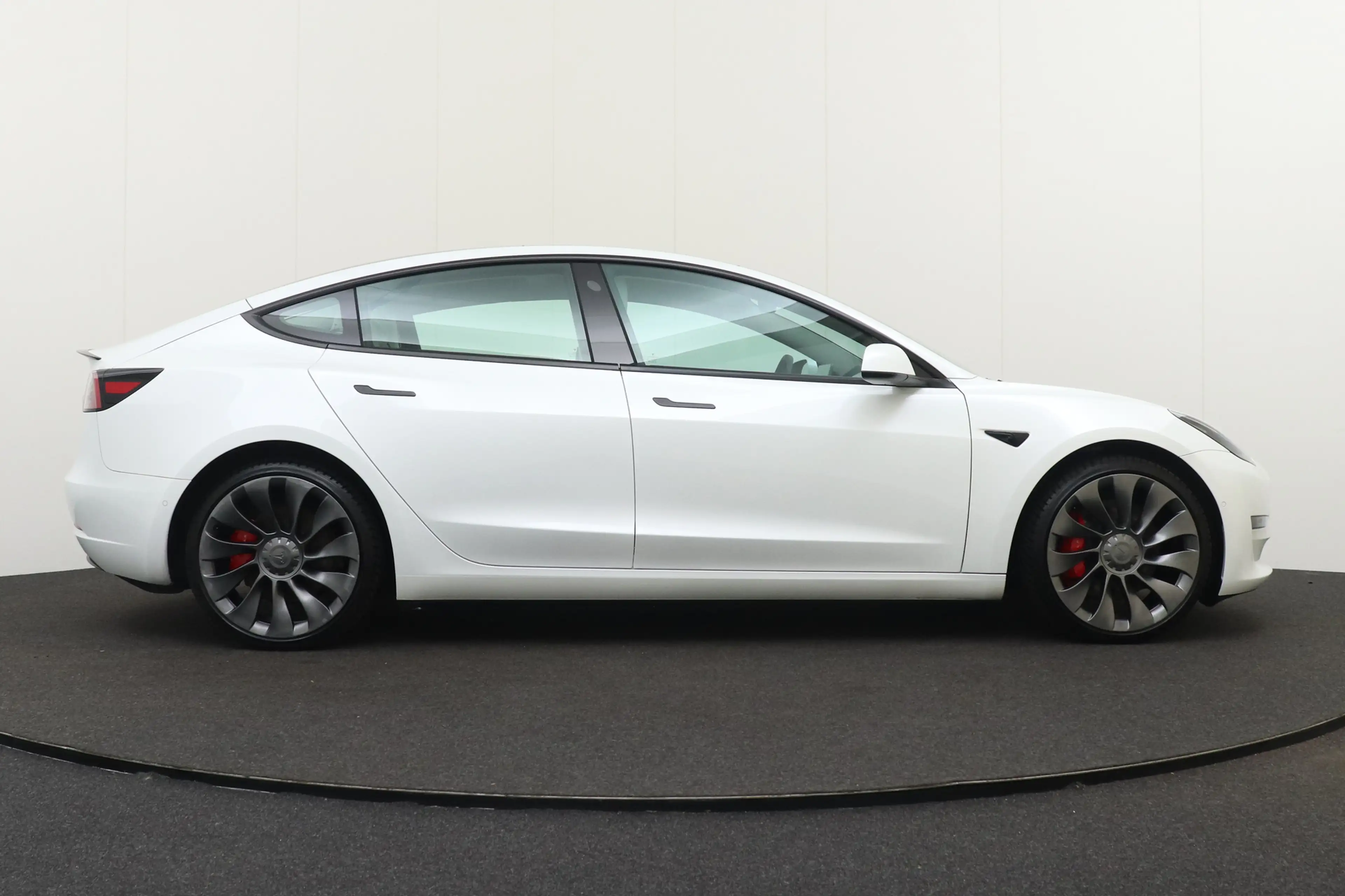 Tesla Model 3 Performance AWD 75 kWh 463 PK 20'LMV Pano-Dak FSD — photo 6