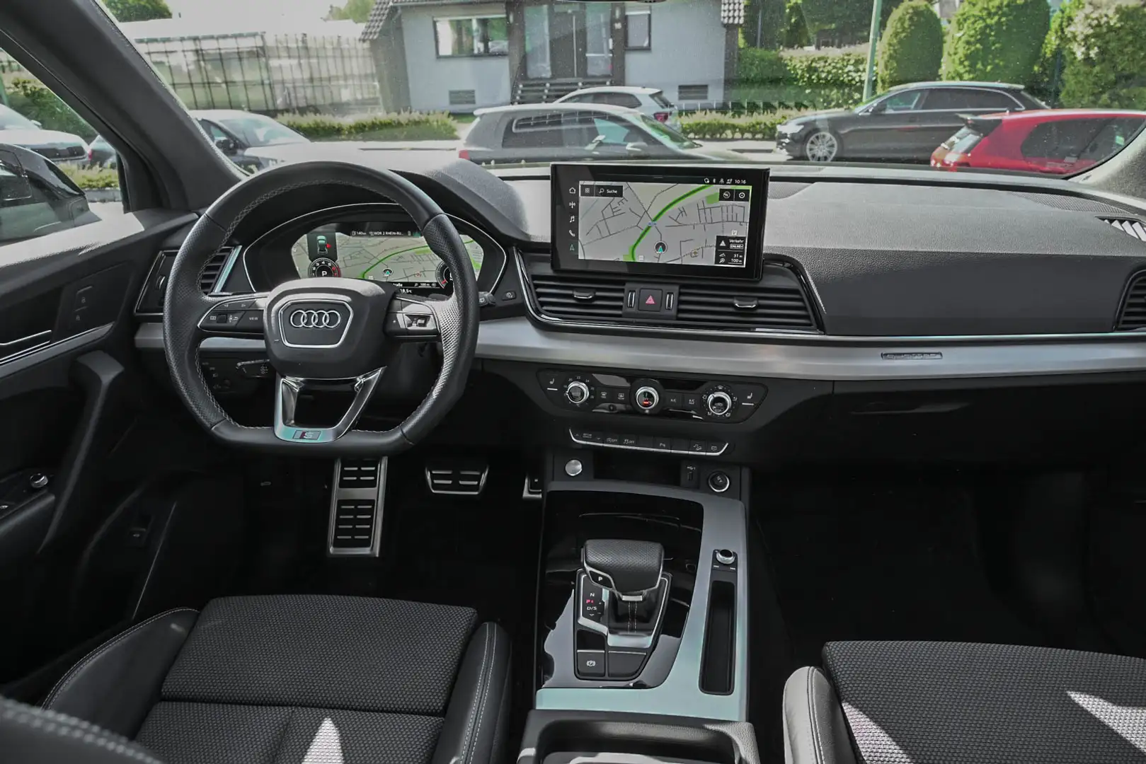 Audi Q5 Sportback 40 TFSI quattro S line Zwart - 2