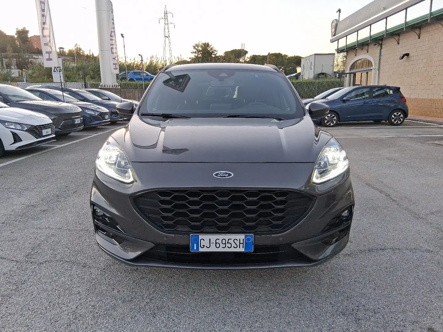 Ford Kuga Kuga 2.5 Full Hybrid 190 CV CVT 2WD ST-Line X Gris - 2