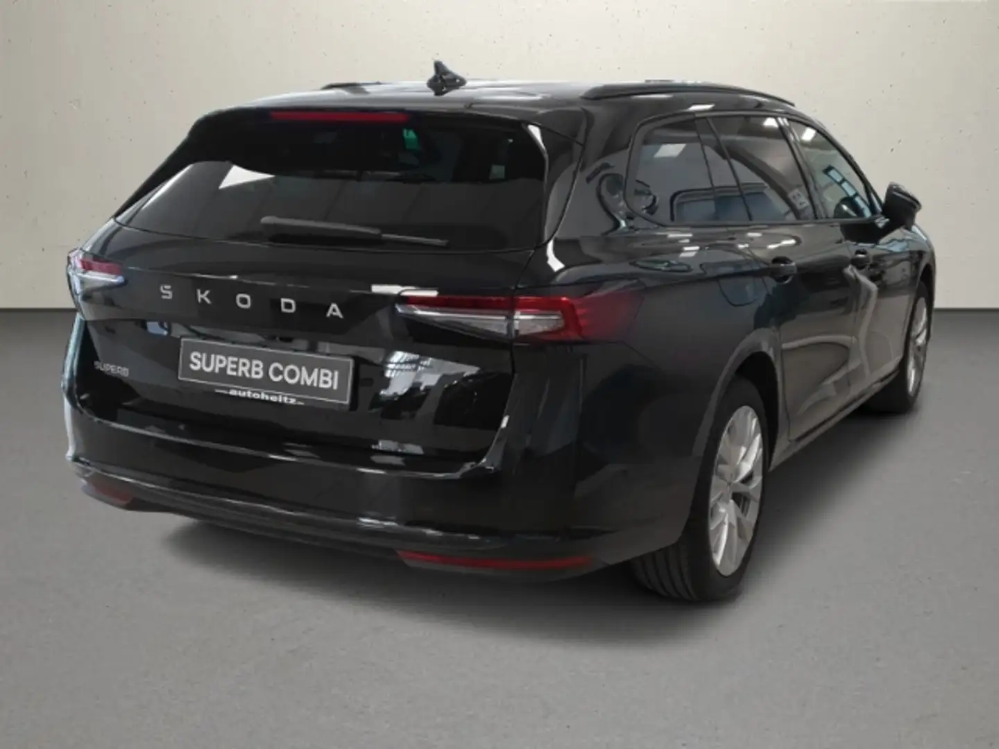 Skoda Superb Combi TDI DSG L&K Pano AHK Leder DCC AHK Schwarz - 2