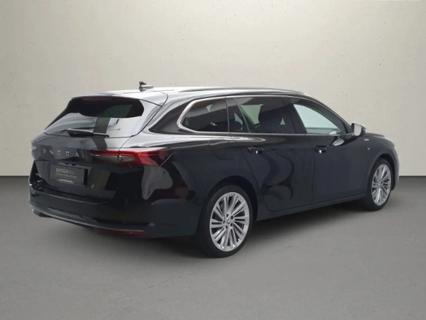 Skoda Superb Combi TDI DSG L&K Pano AHK Leder DCC Navi Schwarz - 2