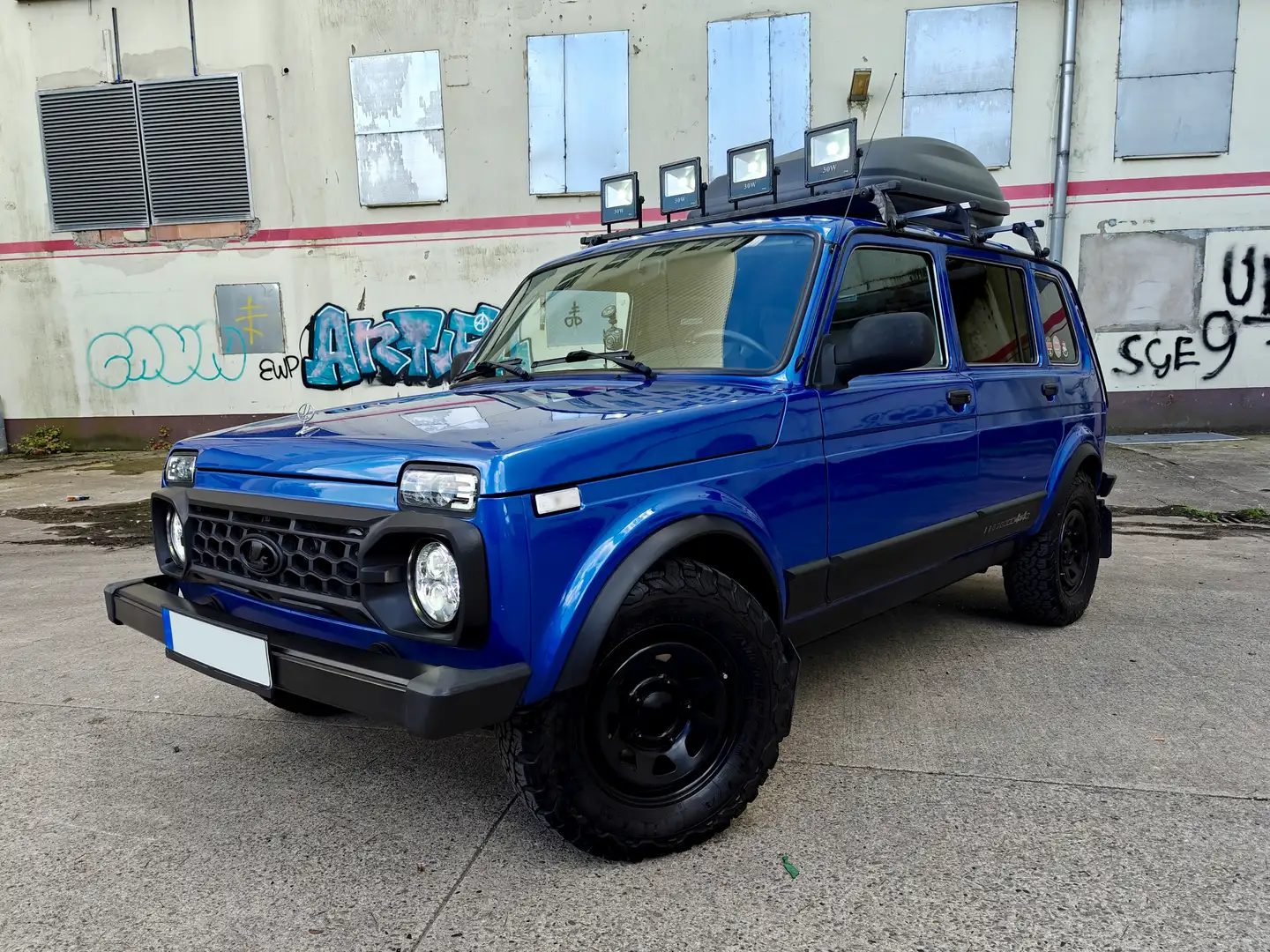 Lada 4x4 Lada 4x4 5-Türer Urban Blau - 2