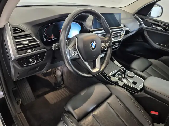 BMW X3 view 7