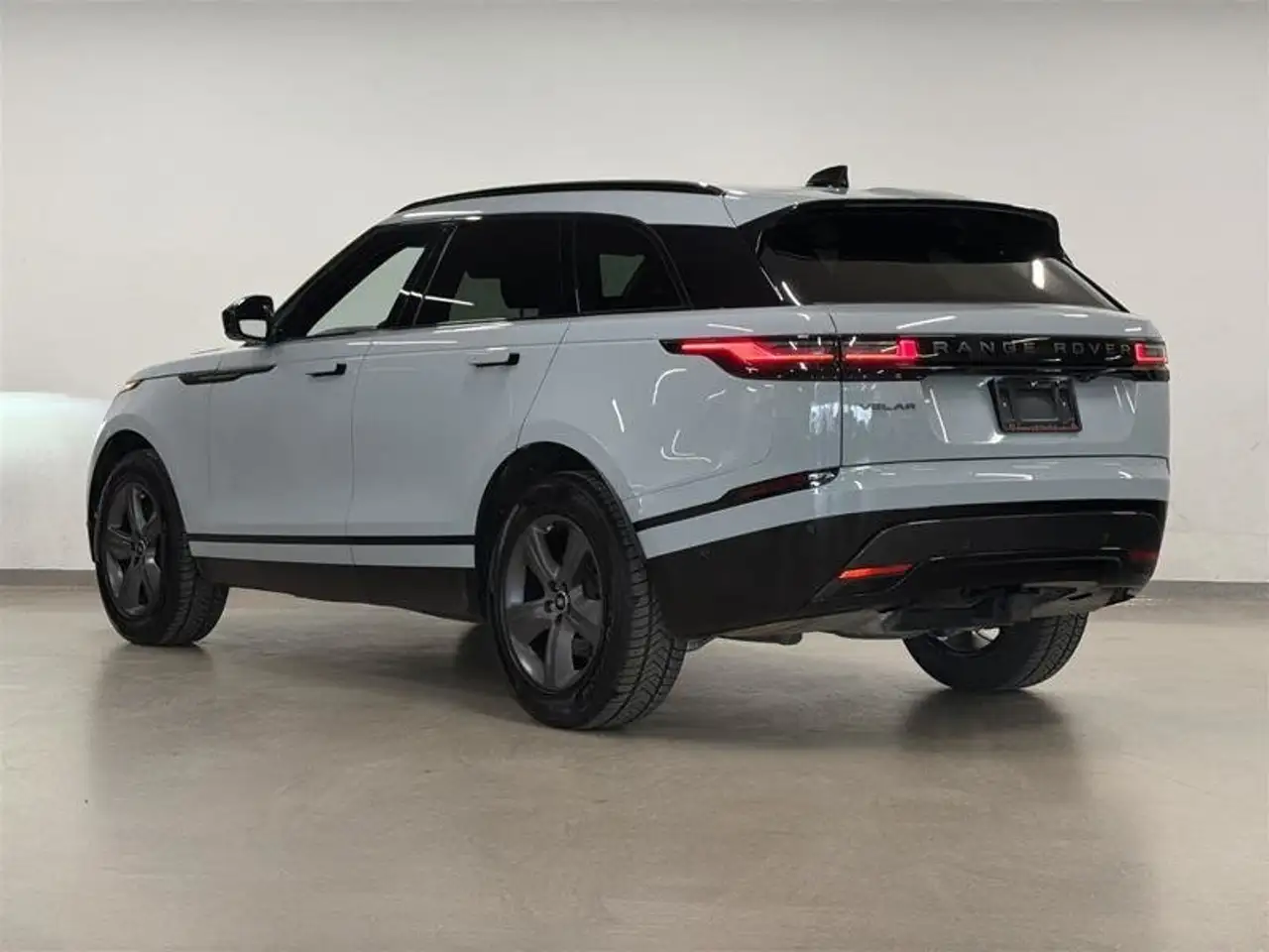 Land Rover Range Rover Velar снимка Land Rover Range Rover Velar
