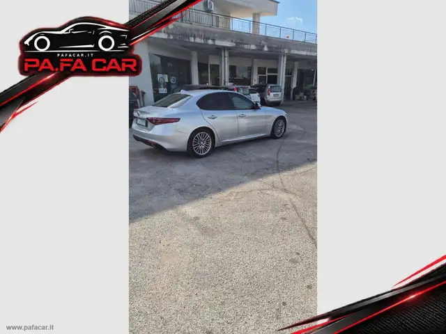 Alfa Romeo Giulia view 4