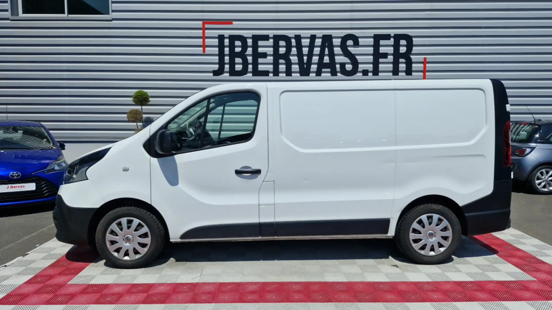 Renault Trafic l1h1 1000 kg dci 95 e6 grand confort Blanc - 1