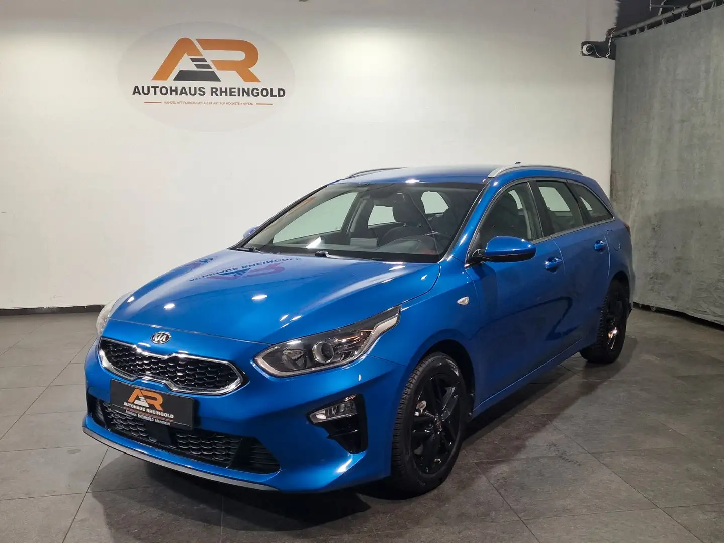 Kia Ceed / cee'd Blau - 1