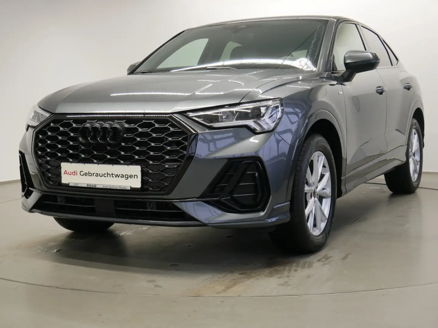 Audi Q3 Sportback 35 TFSI S line LED virt. Cock. PDC+ GRA Gris - 2