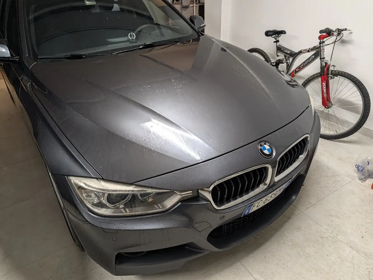 BMW 318d Touring mSport F31, foto 2