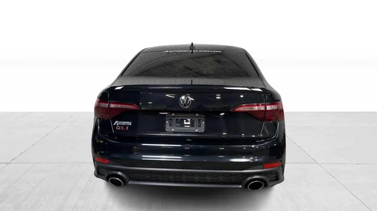 Volkswagen Jetta снимка Volkswagen Jetta