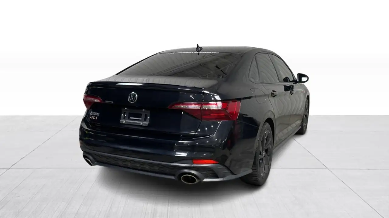 Volkswagen Jetta снимка Volkswagen Jetta