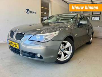 525i Executive CLIMA LEER NAVI BOM VOL NETTE AUTO