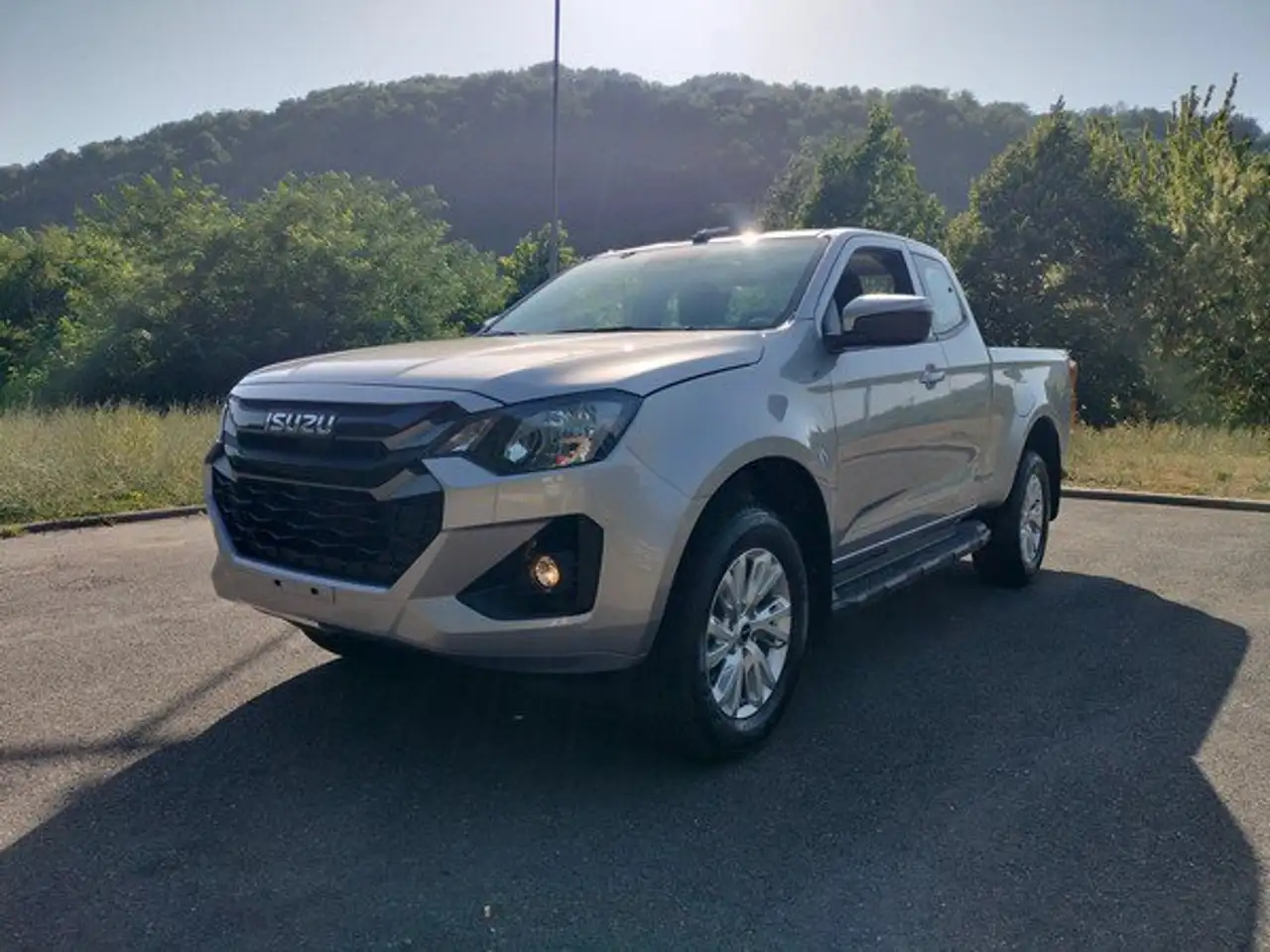 Isuzu Model not specified 2026