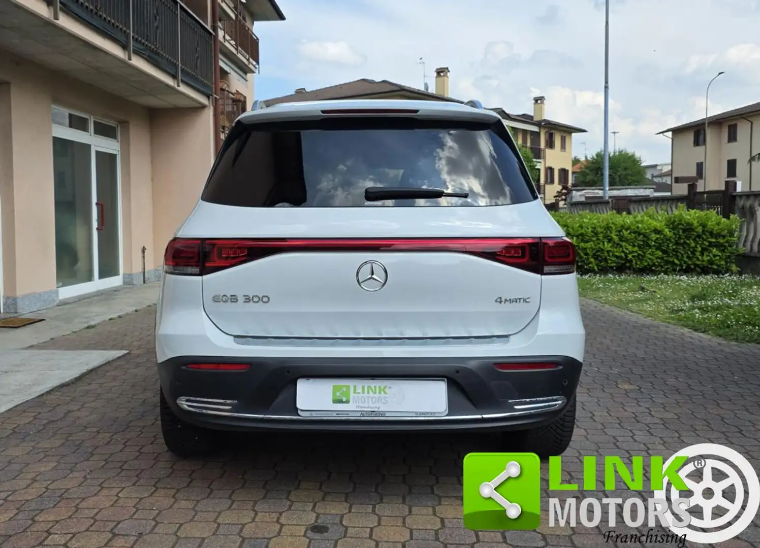 Mercedes-Benz EQB 300 4Matic 79.8 kWh 228 CV Sport Wit - 2