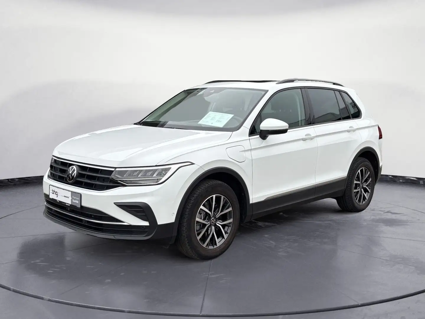 Volkswagen Tiguan 1.4 TSI eHybrid Life PANO HUD ACC SHZ Weiß - 2