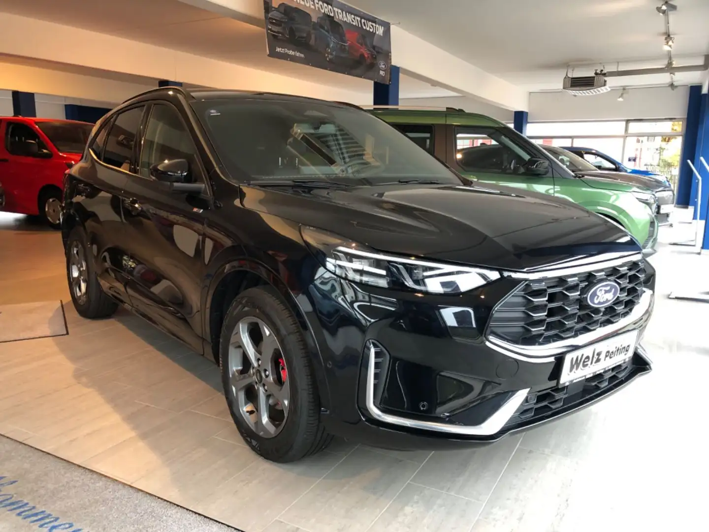 Ford Kuga Hybrid ST-Line X Noir - 1