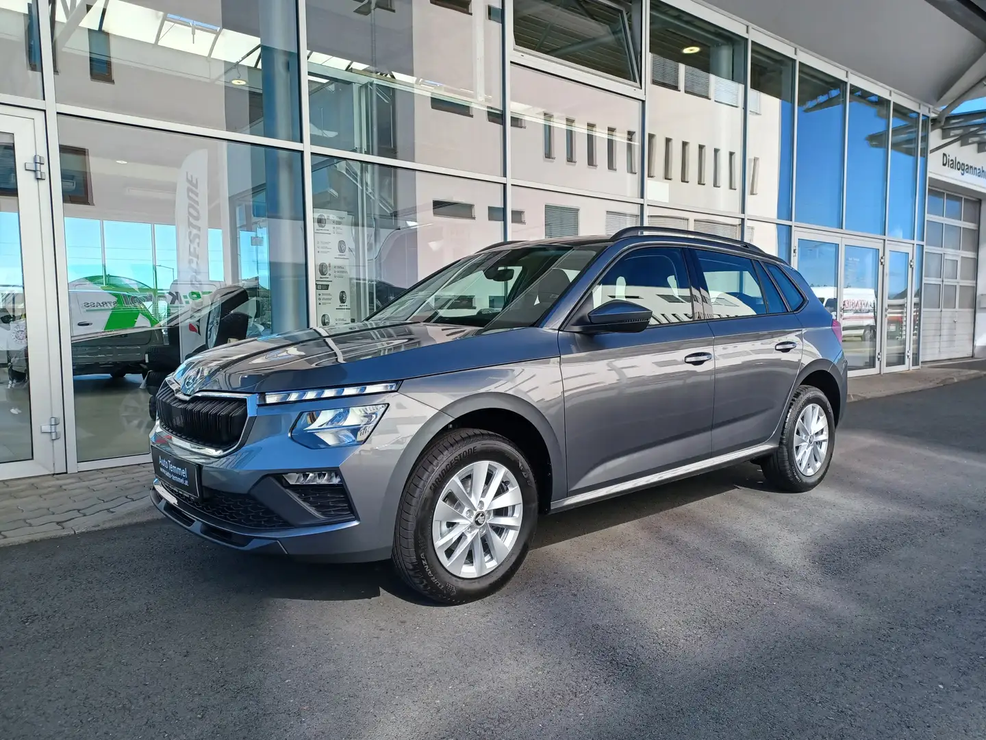 Skoda Kamiq Essence Grau - 2