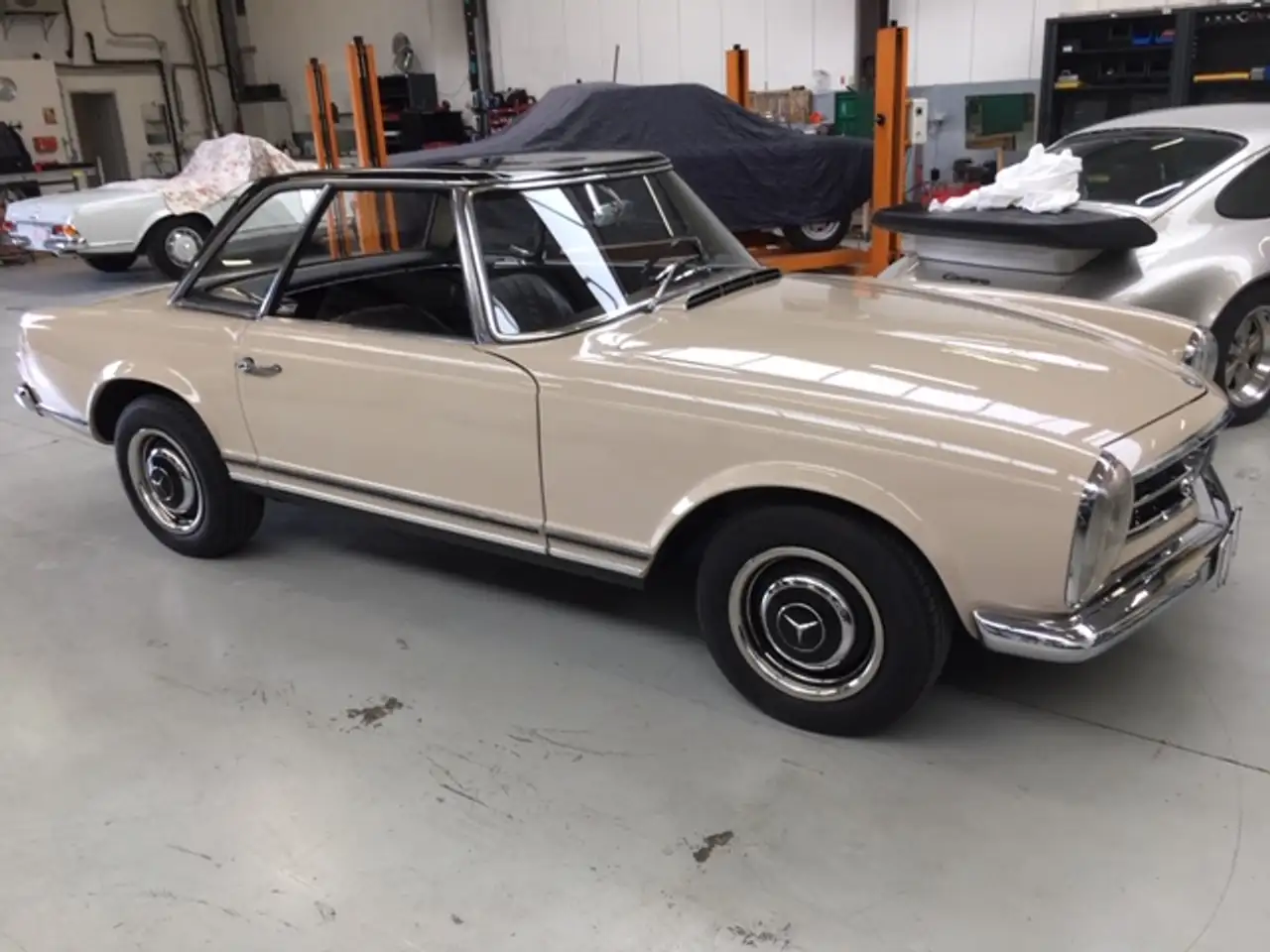 Mercedes-Benz SL 230 Oldtimer, foto 4