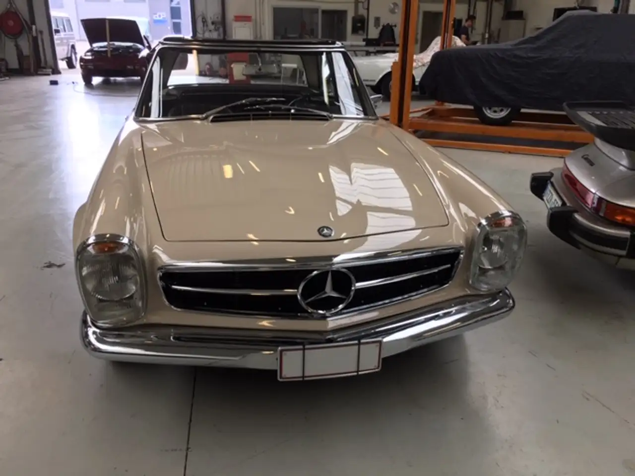 Mercedes-Benz SL 230 Oldtimer, foto 1