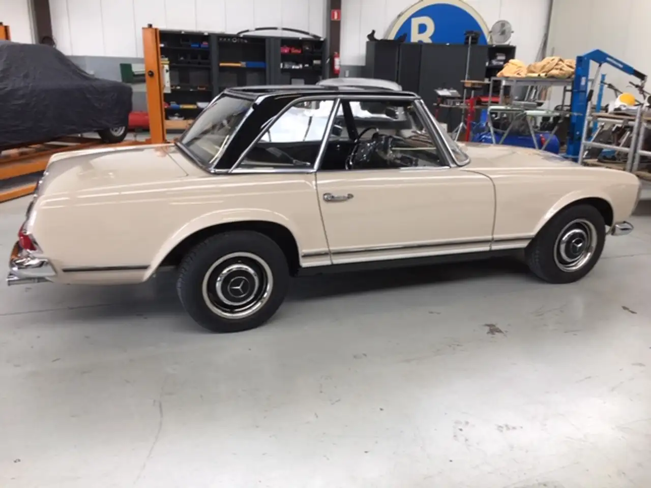 Mercedes-Benz SL 230 Oldtimer, foto 2