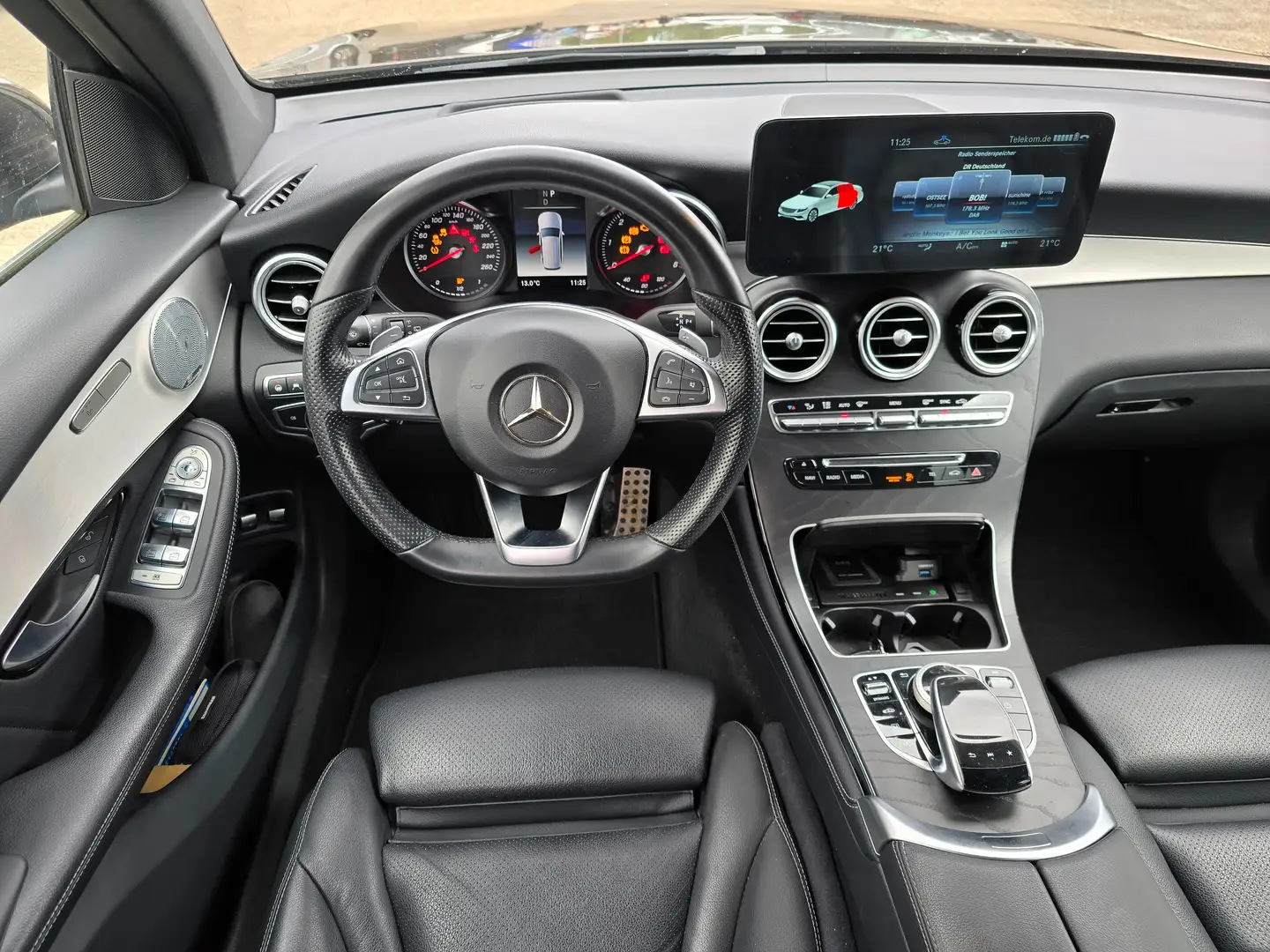 Mercedes-Benz GLC 250 GLC 250 d 4Matic Distronic Burmester ILS AHK Braun - 2