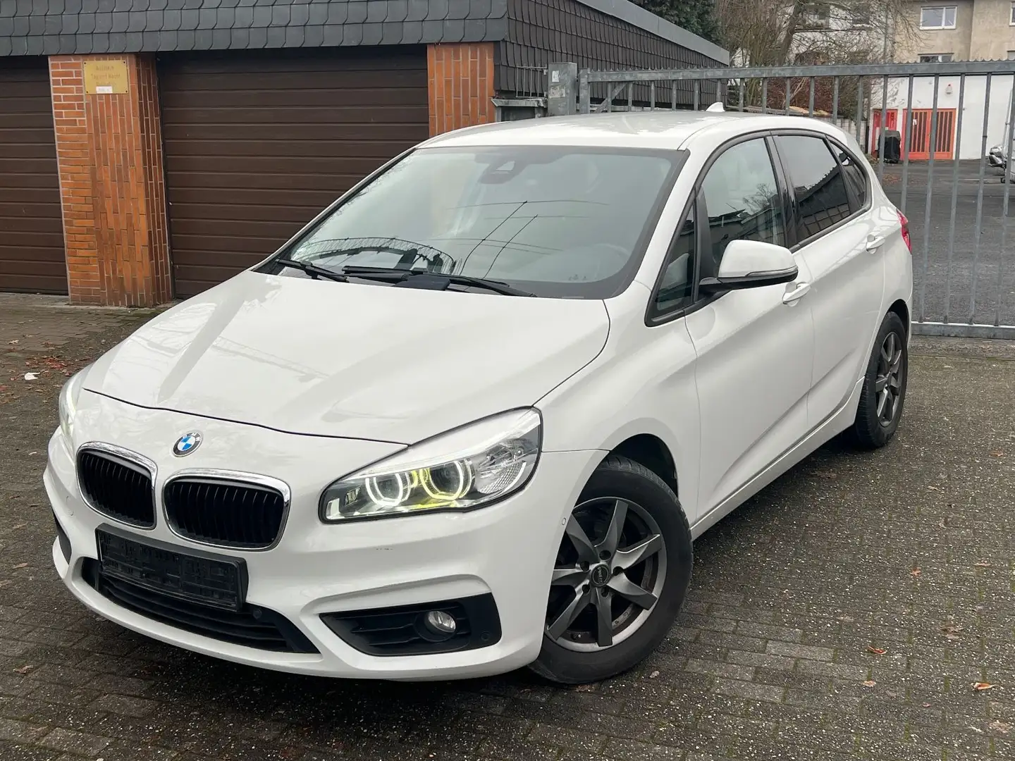 BMW 214 NAVI,KAMERA,DAB Weiß - 1