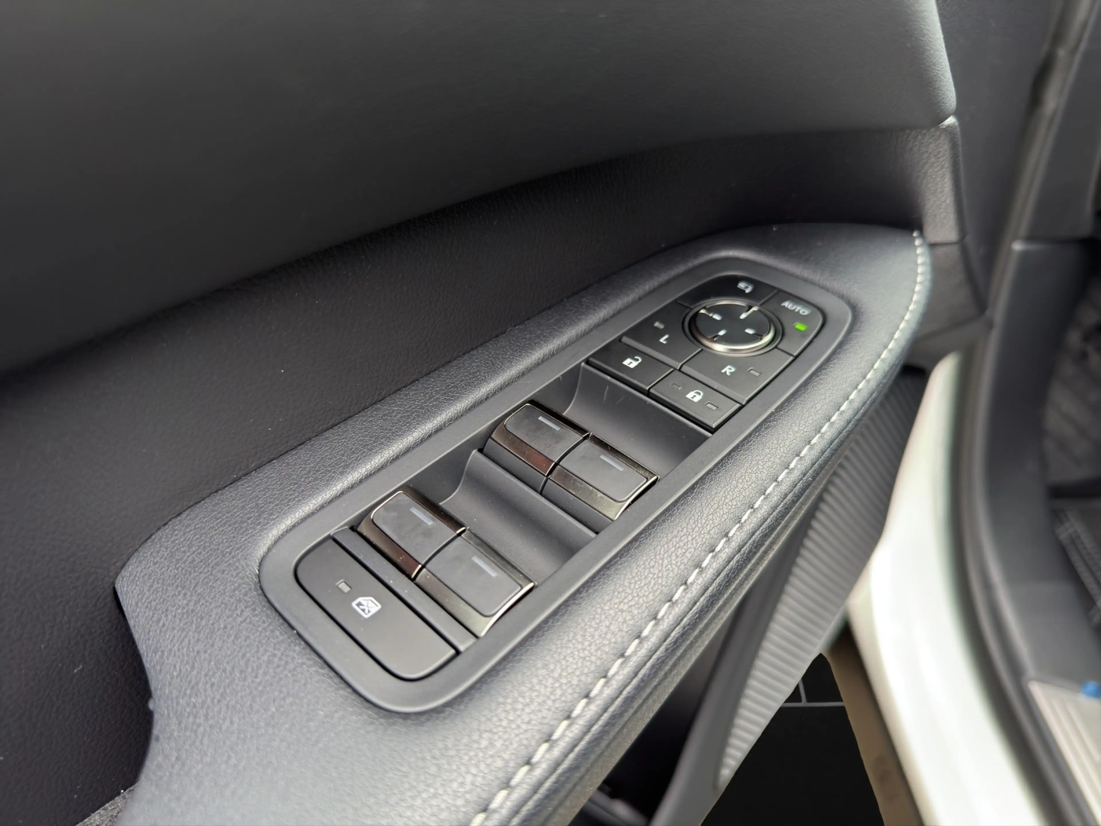 Lexus RX 350h 350 h 4x4 Luxury Line Panoramadach — photo 12