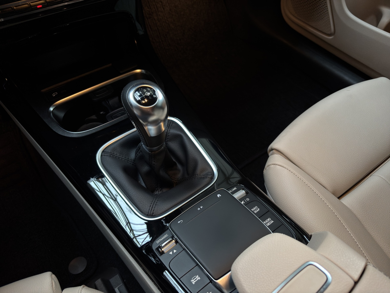 Mercedes-Benz CLA 180 Leder Navi Kamera 1.Hd — photo 7