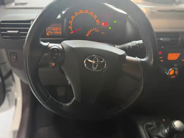 Toyota Iq view 8