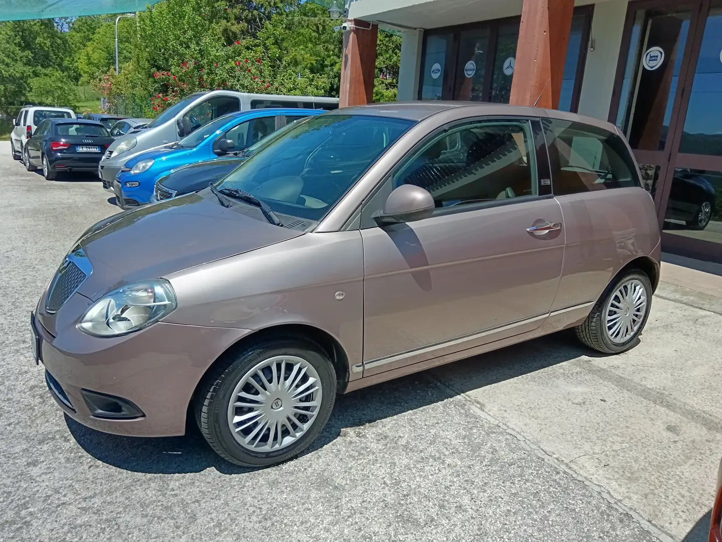Lancia Ypsilon 1.2 69CV DIVA SOLI 34.000KM NEOPATENTATI Violett - 2