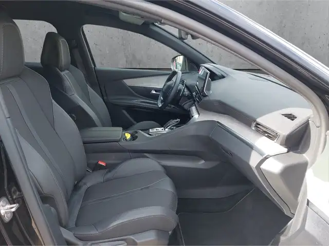 Peugeot 3008 view 13