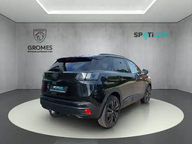 Peugeot 3008 view 3