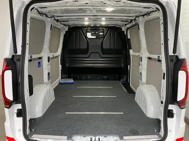 Volkswagen T7 Transporter VW Transporter T7 Kastenwagen TDI 4MOTION Ansicht 18