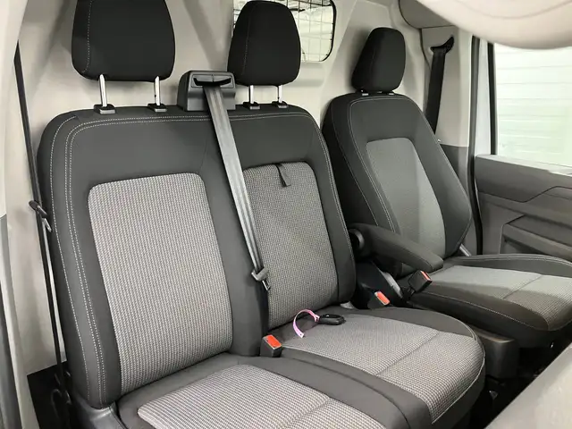 Volkswagen T7 Transporter VW Transporter T7 Kastenwagen TDI 4MOTION Ansicht 16