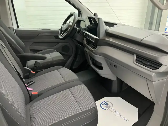 Volkswagen T7 Transporter VW Transporter T7 Kastenwagen TDI 4MOTION Ansicht 7
