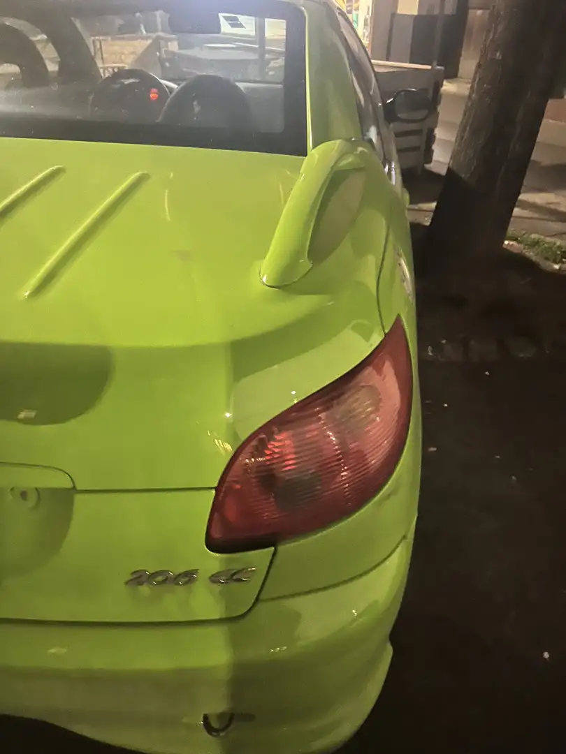 Peugeot 206 - 1