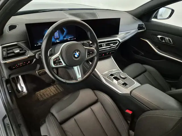 BMW 3 Series view 7