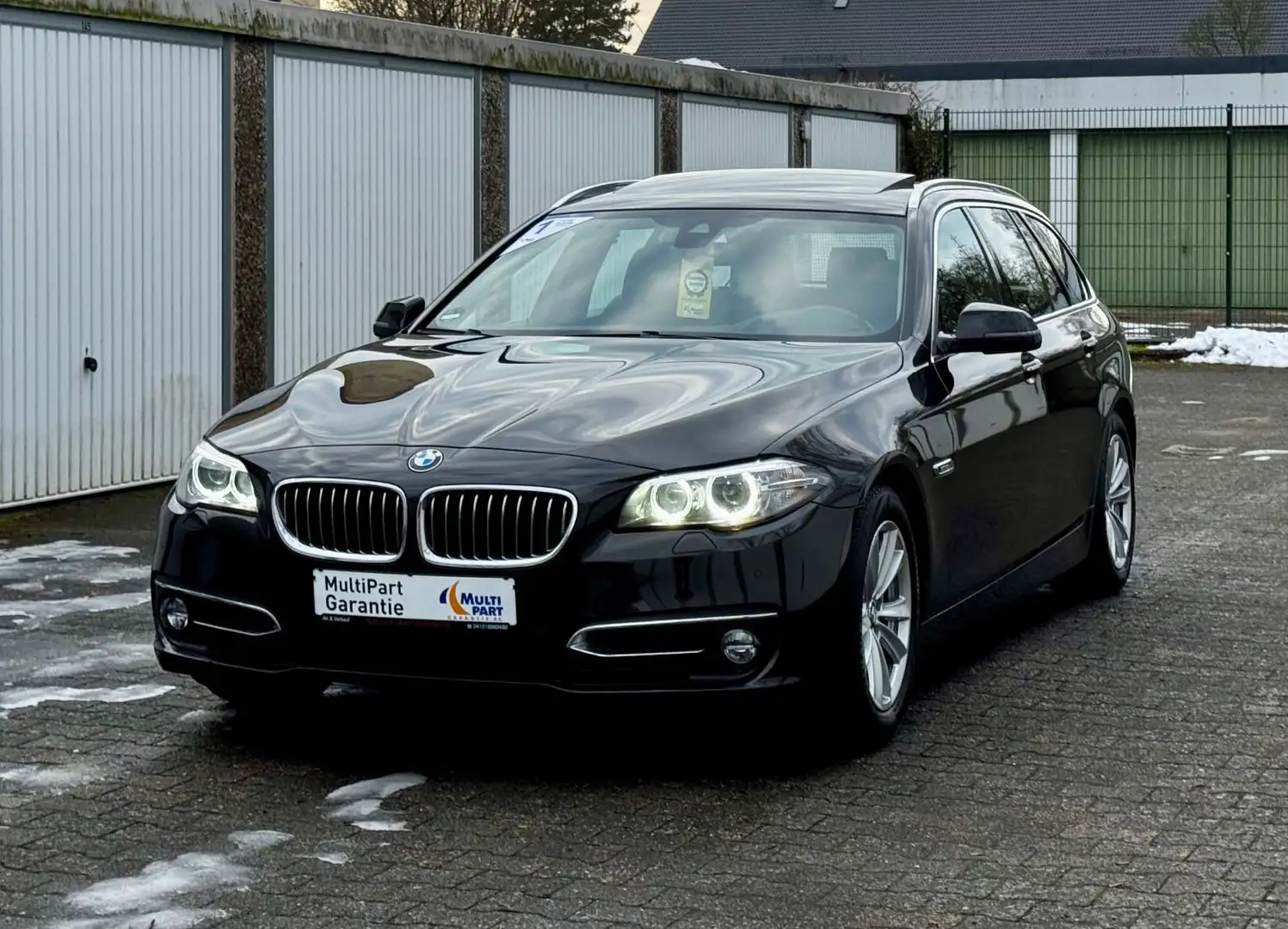 BMW 530 d Luxury.Sport-Fahrwerk (M-Technic) - 2
