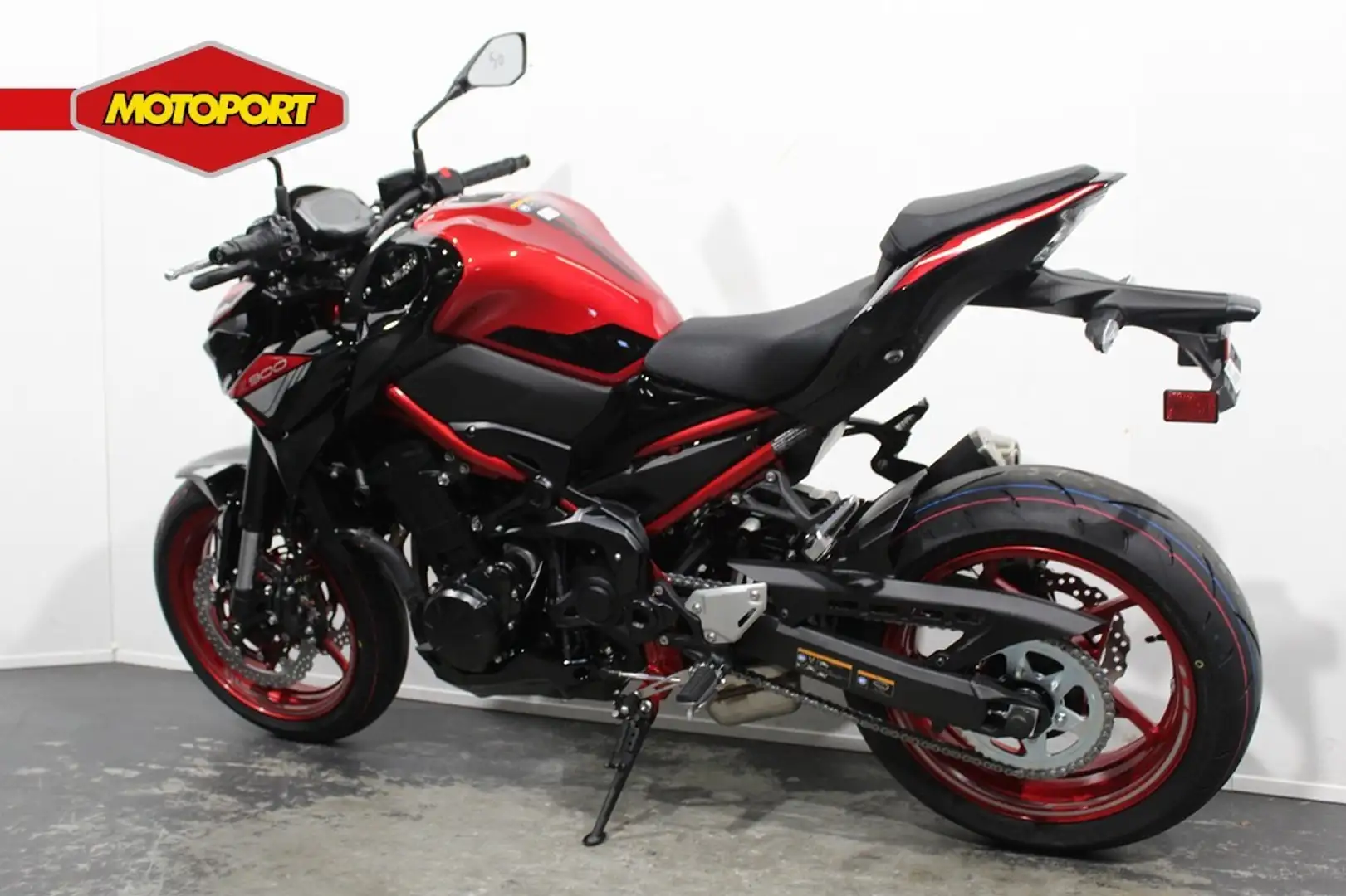 Kawasaki Z 900 70kw Červená - 2