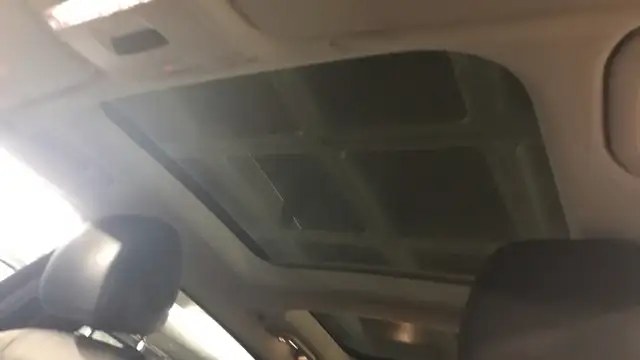 Mercedes-Benz GLC view 12