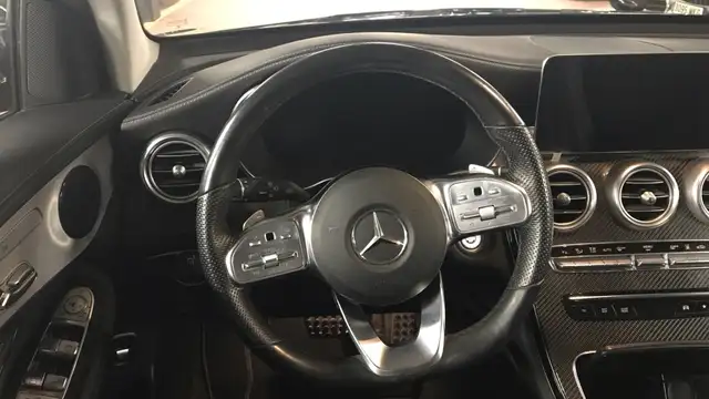 Mercedes-Benz GLC view 9