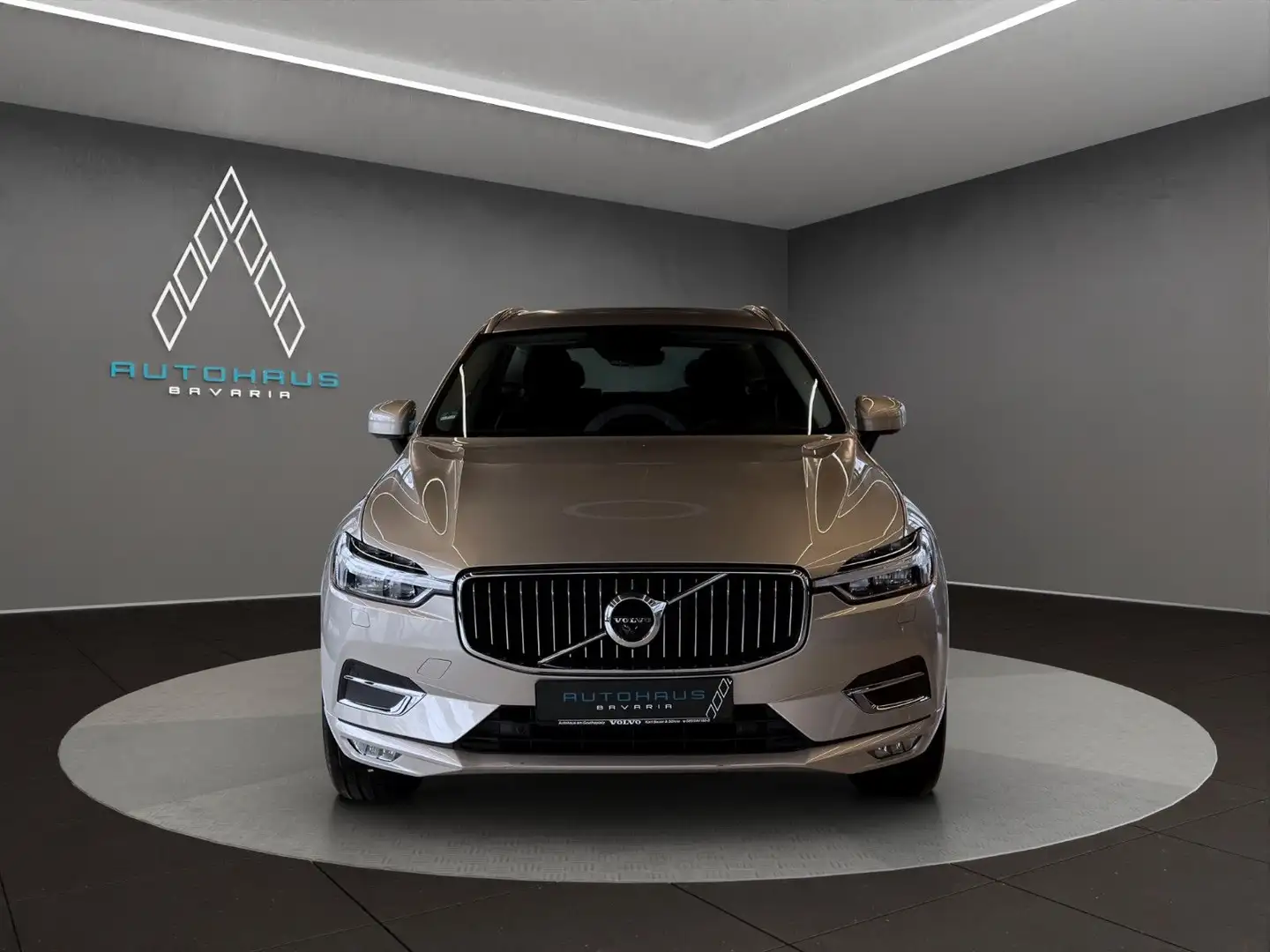 Volvo XC60 2.0 Inscription AWD *CRYSTAL*AHK*LEDER* Braun - 2