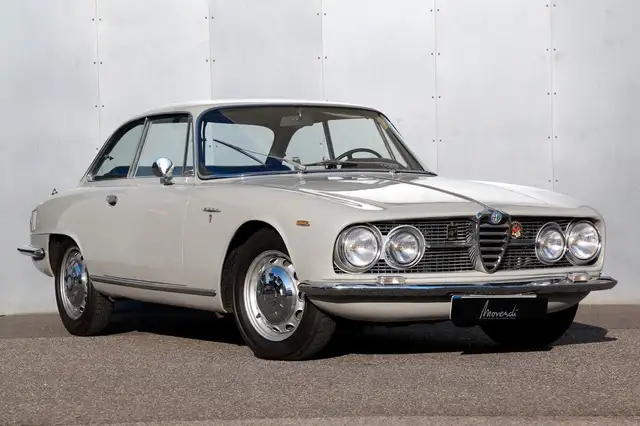 Alfa Romeo Sprint 2000 Sprint Coupé, 1 von 704 gebauten