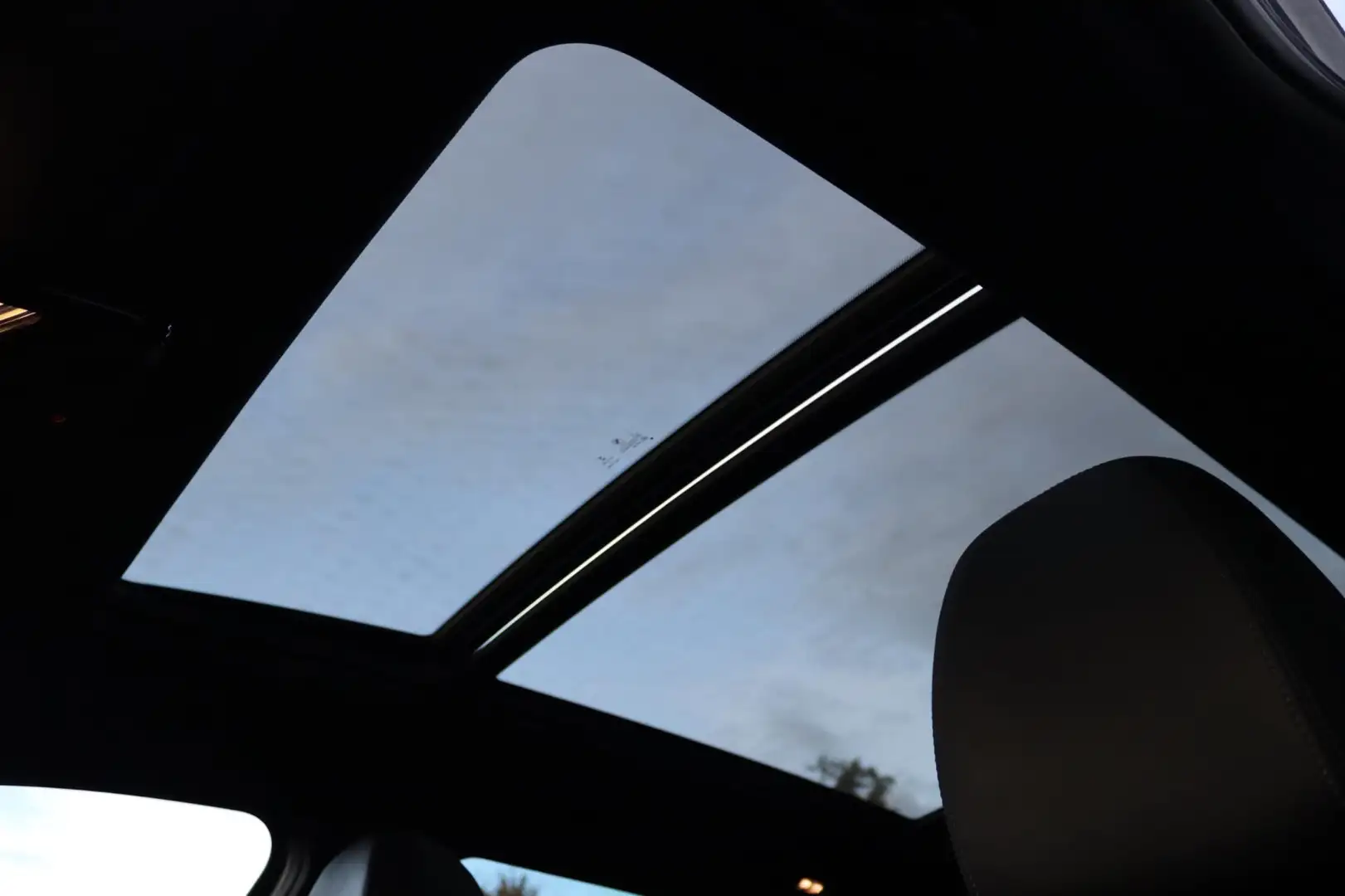 BMW X3 SDrive20i M PAKKET 1E EIGENAAR NAP PANO CAMERA MAX Noir - 2