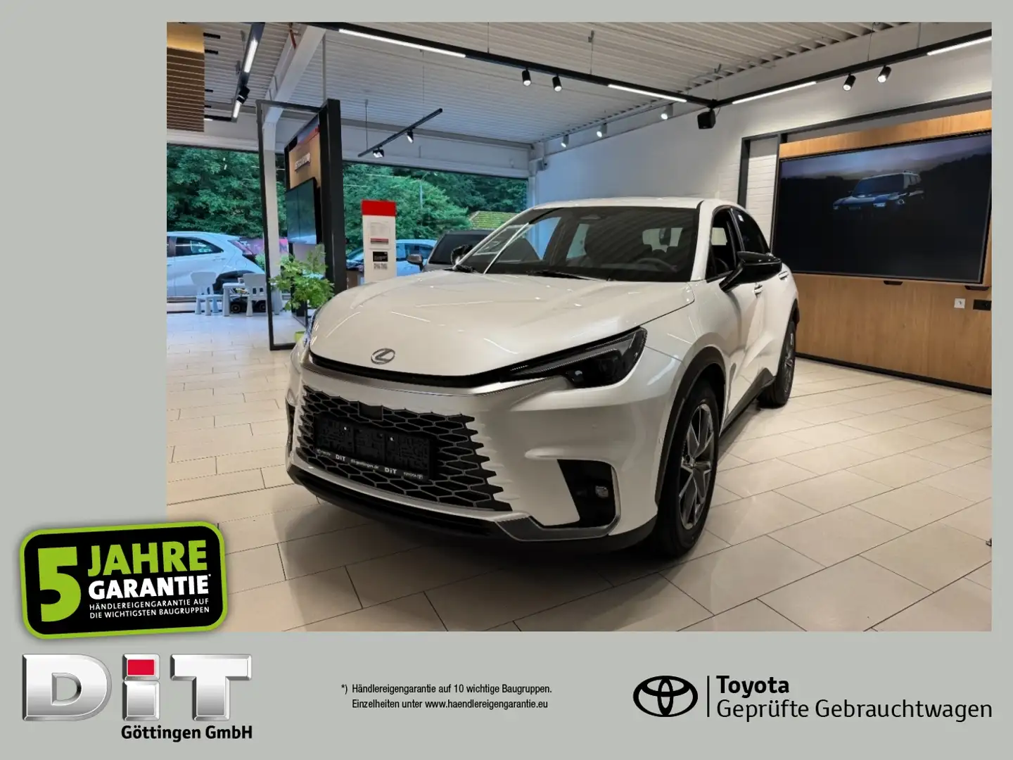 Lexus LBX 1.5 (FWD) Elegant Black Edition FLA SpurH Biały - 1