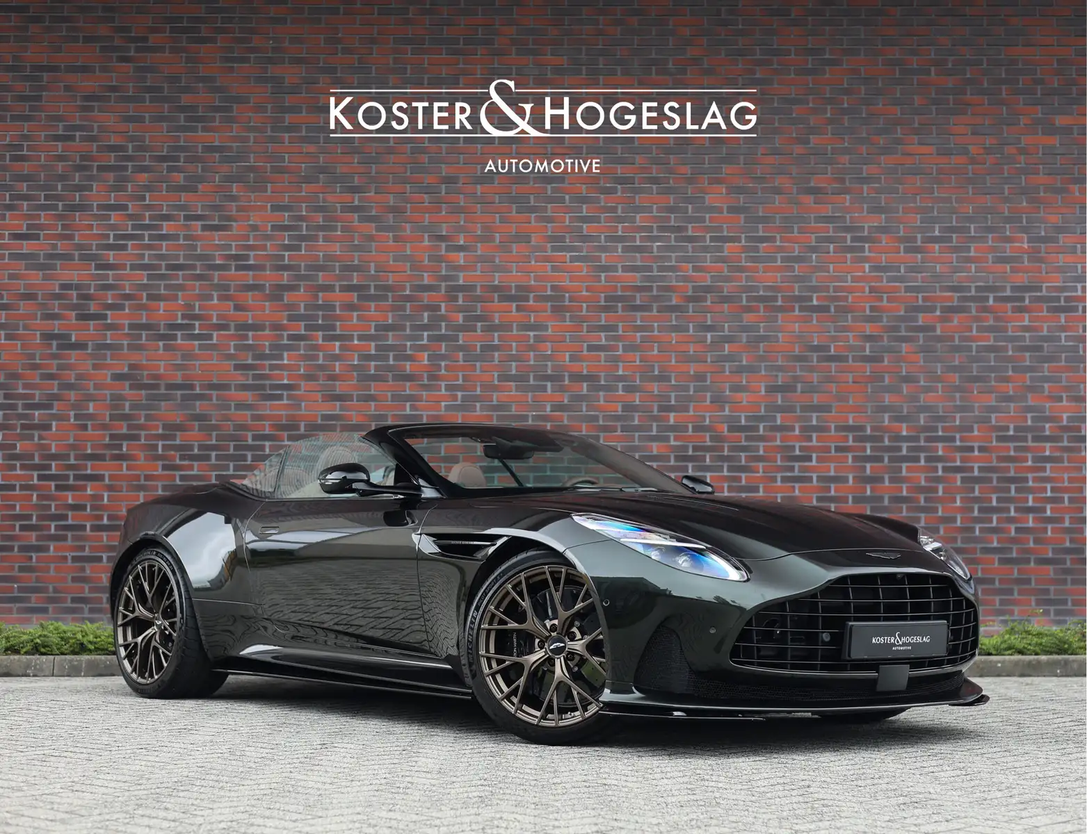 Aston Martin Volante 4.0 V8