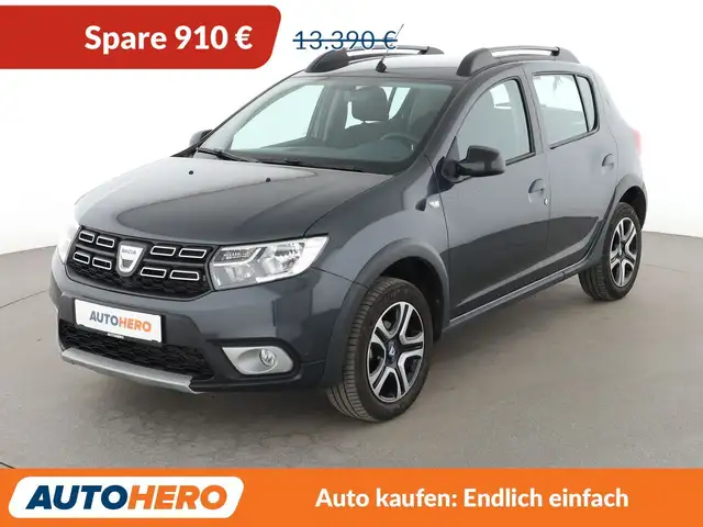 Dacia Sandero 0.9 TCe Stepway Celebration Aut.*NAVI*TEMPO*SHZ*